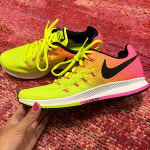 Brand new Nike running shoes! Size 8!